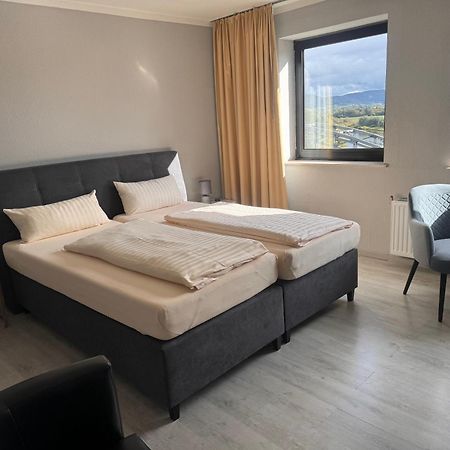 Hotel Brueckentor Ринтельн Экстерьер фото